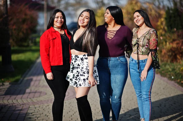 Group Four Happy Pretty Latino Girls Ecuador Posed Street — Stock Photo, Image