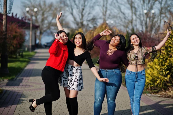 Group Four Happy Pretty Latino Girls Ecuador Posed Street — Stock Photo, Image