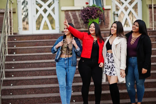 Group Four Happy Pretty Latino Girls Ecuador Posed Street — Stock Photo, Image