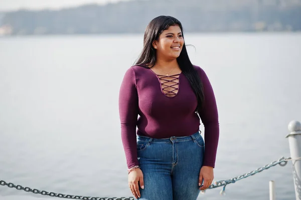 Pretty Latino Xxl Model Girl Ecuador Wear Violet Blouse Posed — Stock Photo, Image