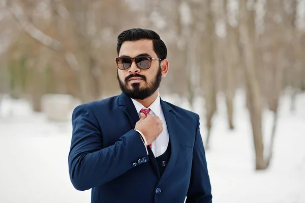 Stylish Indian Beard Business Man Suit Sunglasses Posed Winter Day — Stock Photo, Image