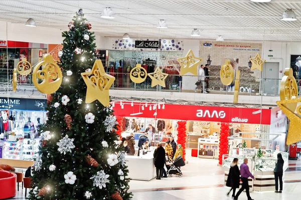 Kiyv Oekraïne December 2018 Grote New Year Tree Met Versieringen — Stockfoto