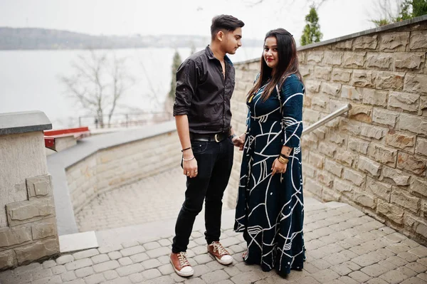 Liebesgeschichte Eines Indischen Paares Freien — Stockfoto