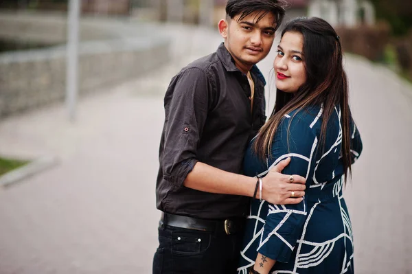Love Story Indian Couple Posed Outdoor — Stock Photo, Image