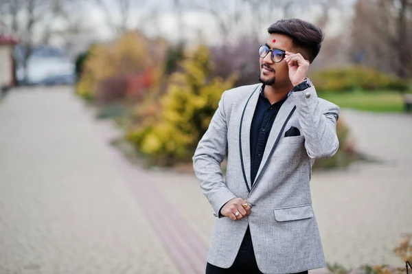 Stylish Indian Man Bindi Forehead Glasses Wear Suit Posed Outdoor — Stock Photo, Image