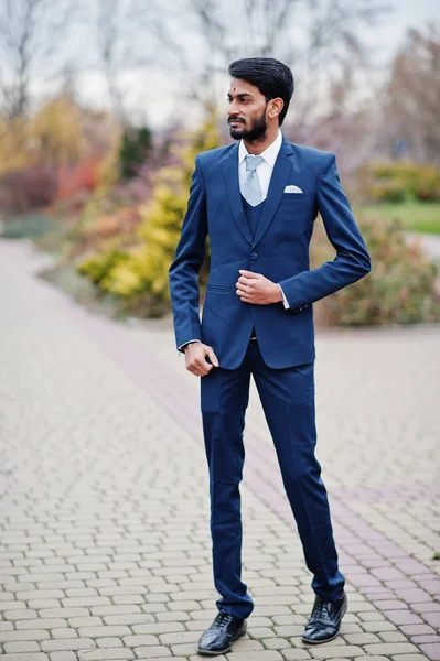 Stylish Beard Indian Man Bindi Forehead Wear Blue Suit Posed — Φωτογραφία Αρχείου
