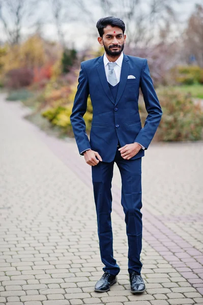 Stylish Beard Indian Man Bindi Forehead Wear Blue Suit Posed — Φωτογραφία Αρχείου