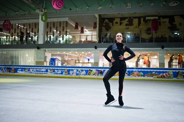 Patinadora Artística Mujer Pista Patinaje Sobre Hielo — Foto de Stock