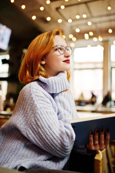 Cheerful Young Beautiful Redhaired Woman Glasses Warm Wool Sweater Sitting — Stock Photo, Image