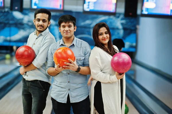 Three South Asian Friends Jeans Shirt Bowling Club Holding Balls — Stock Photo, Image