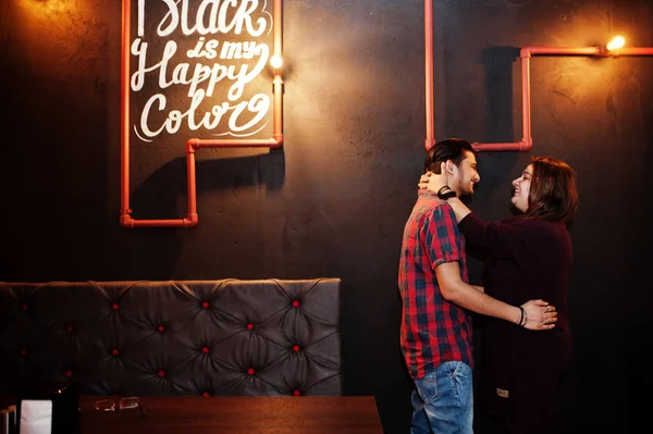 Happy asian couple spending time together at lounge bar club. — Stock Photo, Image