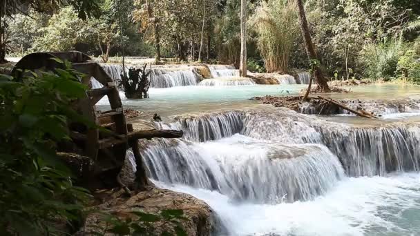Kuang si vattenfall, luang prabang, laos — Stockvideo