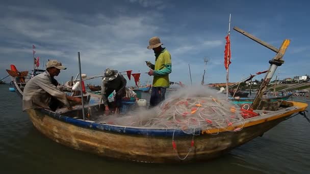 Turista Vietnamból. Halászati falu Phan Thiet — Stock videók