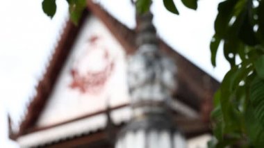 Tayland, bir Budist Tapınağı. Geleneksel Tay tapınak ayrıntılarını