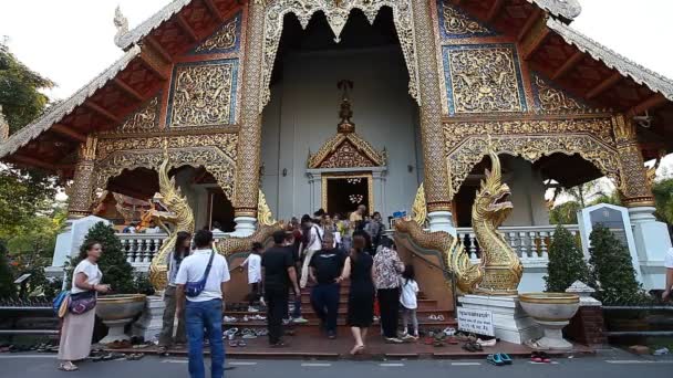 Чиангмай Таиланд Февраля 2017 Года Туристы Мира Посещают Знаменитый Храм — стоковое видео