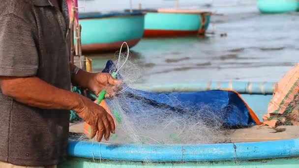 Turista Vietnamból. Halászati falu Phan Thiet — Stock videók