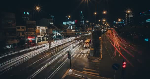 Time-lapse night megapolis, long-exposure traffic 4K — Stock Video