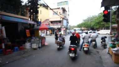 Kaotik trafik Asya şehirler yollarda. Görüntüleri bulanıklaştırma