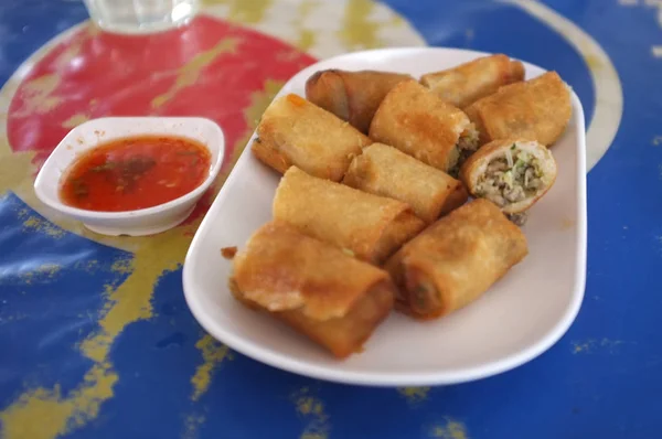 Frito chino tradicional primavera rollos de comida —  Fotos de Stock