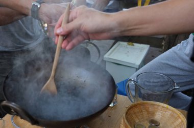 adam kavrulmuş kahve çekirdekleri 