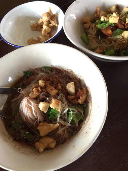 Famous Thai noodle soup ,Thai style noodle blood soup — Stock Photo, Image