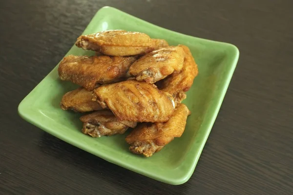 Fried Chicken Wings with Salt. — Stock Photo, Image