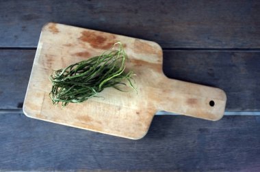 Yakın kuru Esrar veya Tay adı gence arka plan. Taylandlı hasta için tıbbi esrar konusunda ilerleme kaydedildi