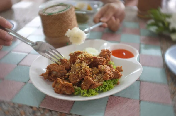 Fried pork intestine with garlic . — Stock Photo, Image