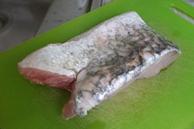 Hammadde , Taze levrek balık Çin ve Tay sağlıklı gıda birçok tür pişirebilirsiniz  