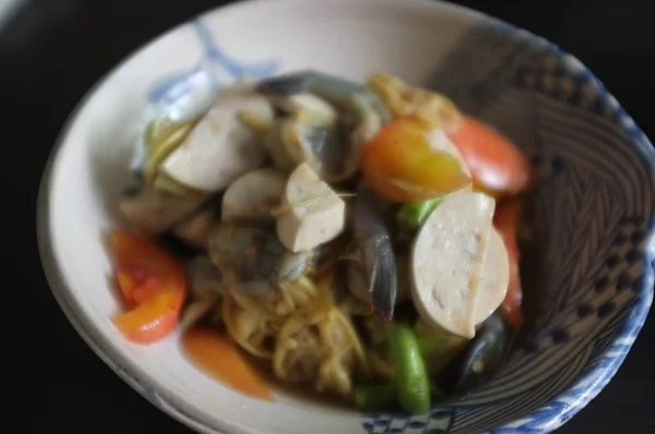 Salada Mamão Com Rolo Porco Vietnamita Camarão Comida Tailandesa — Fotografia de Stock