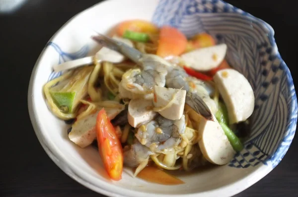 Salade Papaye Avec Rouleau Porc Vietnamien Crevettes Cuisine Thaïlandaise — Photo