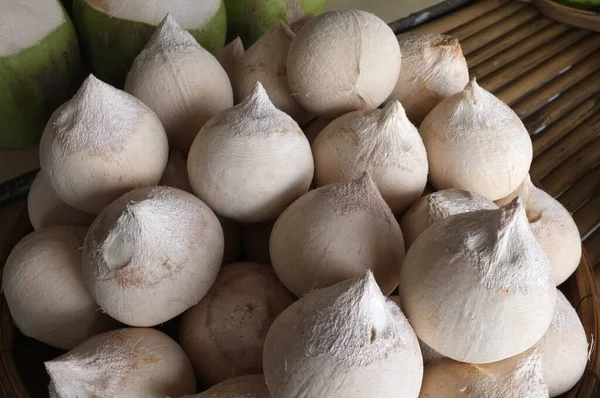 Świeże Kokosy Rynku Tajskie Jedzenie — Zdjęcie stockowe