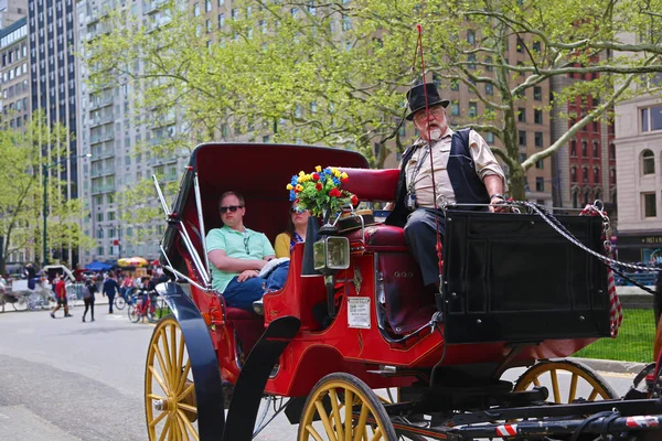 New York Usa Mai 2018 Pferdekutsche Für Touristen Central Park — Stockfoto