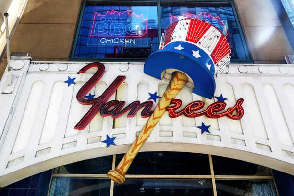 Nueva York Mayo 2018 Señal Vieja Tienda Los Yankees Nueva — Foto de Stock