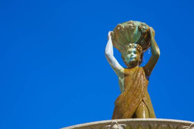 Ayrıntılı bir antik Çeşme Osimo, Marche, İtalya