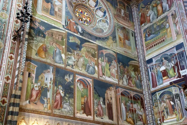Orvieto Włochy Sierpnia 2019 Wspaniałymi Freskami Orvieto Cathedral — Zdjęcie stockowe