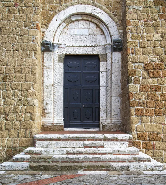 Puerta Principal Catedral Sovana Toscana Italia —  Fotos de Stock
