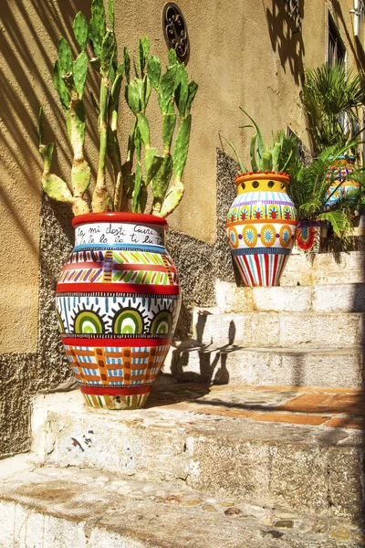 Barevná Keramika Taormině Itálie — Stock fotografie