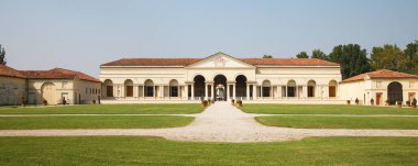 Mantua, İtalya - 17 Eylül 2019: Mantua, İtalya 'da Palazzo Te' nin iç avlusu