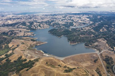 The Briones reservoir, east of Berkeley and Oakland, is part of a complex network of watersheds that supply water to the East Bay. This area is popular for hiking and fishing. clipart