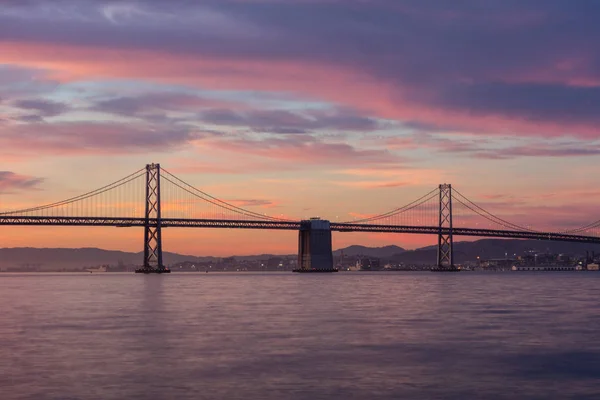 Hermoso Puente Bahía Conecta Pintoresca Ciudad San Francisco Con Ciudad — Foto de Stock