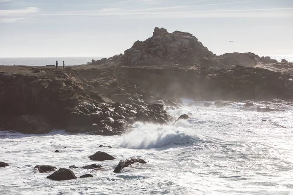 Puissantes Vagues Océan Pacifique Écrasent Contre Littoral Rocheux Nord Californie — Photo