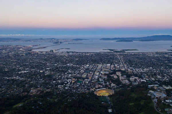 Pestrobarevné Svítání Rozpadá Berkeley Oakland Celou Oblast San Franciska Severní — Stock fotografie
