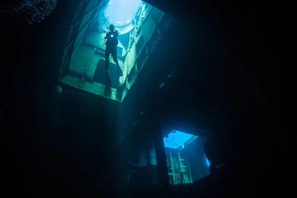 Diver Explores Uss Kittiwake One Best Known Wreck Dives Caribbean — Stock Photo, Image