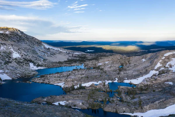 Vysoké Žulové Hory Obklopují Nádherné Jezero Pustině Pustiny Kalifornii Tato — Stock fotografie