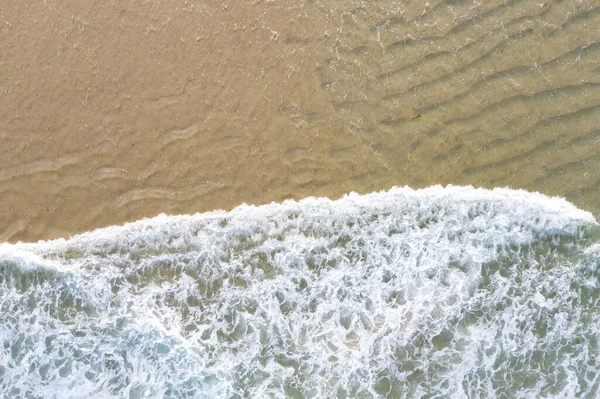 Acqua Fredda Dell Oceano Atlantico Bagna Una Bellissima Spiaggia Sabbiosa — Foto Stock