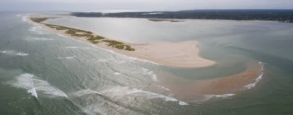 Холодна Вода Атлантичного Океану Потрапляє Мальовничий Пляж Мисі Код Штат — стокове фото