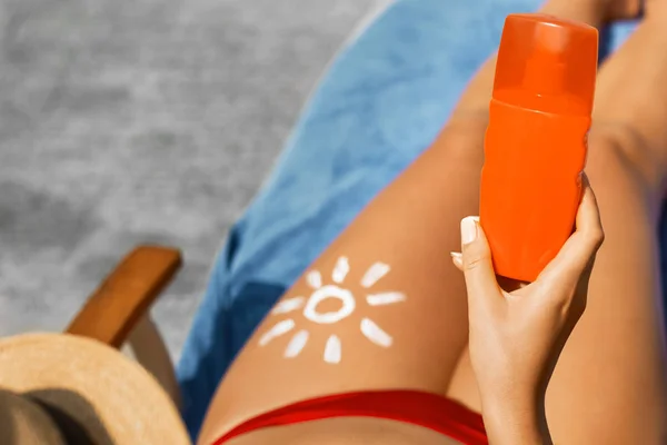 Closeup Female Leg Sun Shape Sun Protection Sun Cream Her — Stock Photo, Image