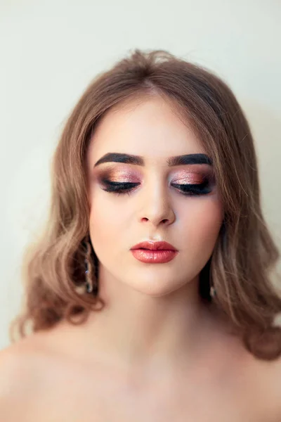 Vacker Modell Flicka Med Mode Lyx Makeup Långa Ögonfransar Perfekt — Stockfoto