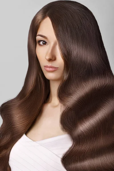 Красивая Женщина Длинными Волосами Девушка Брюнетка — стоковое фото